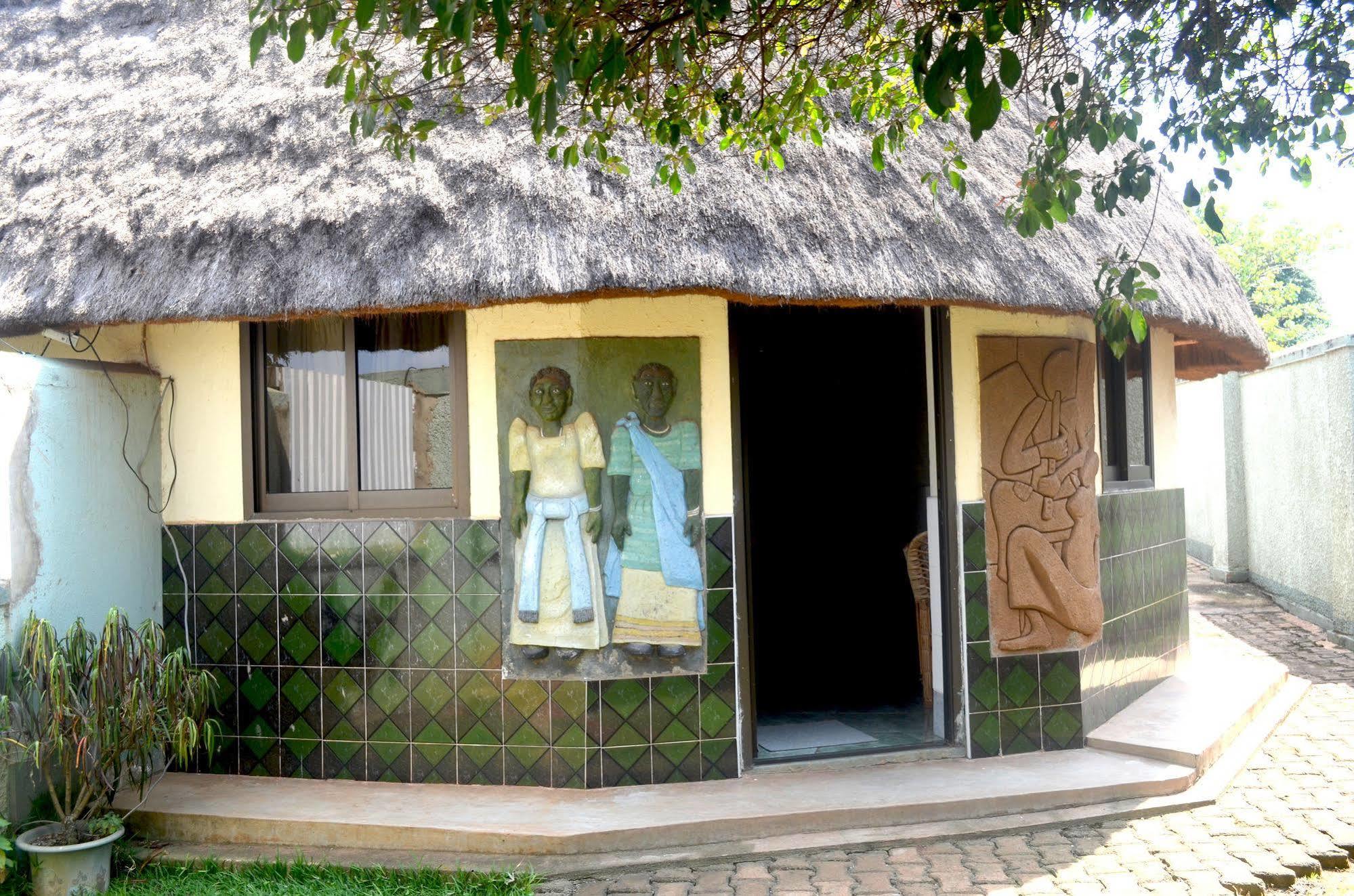 Kiwatule Cottages 坎帕拉 外观 照片